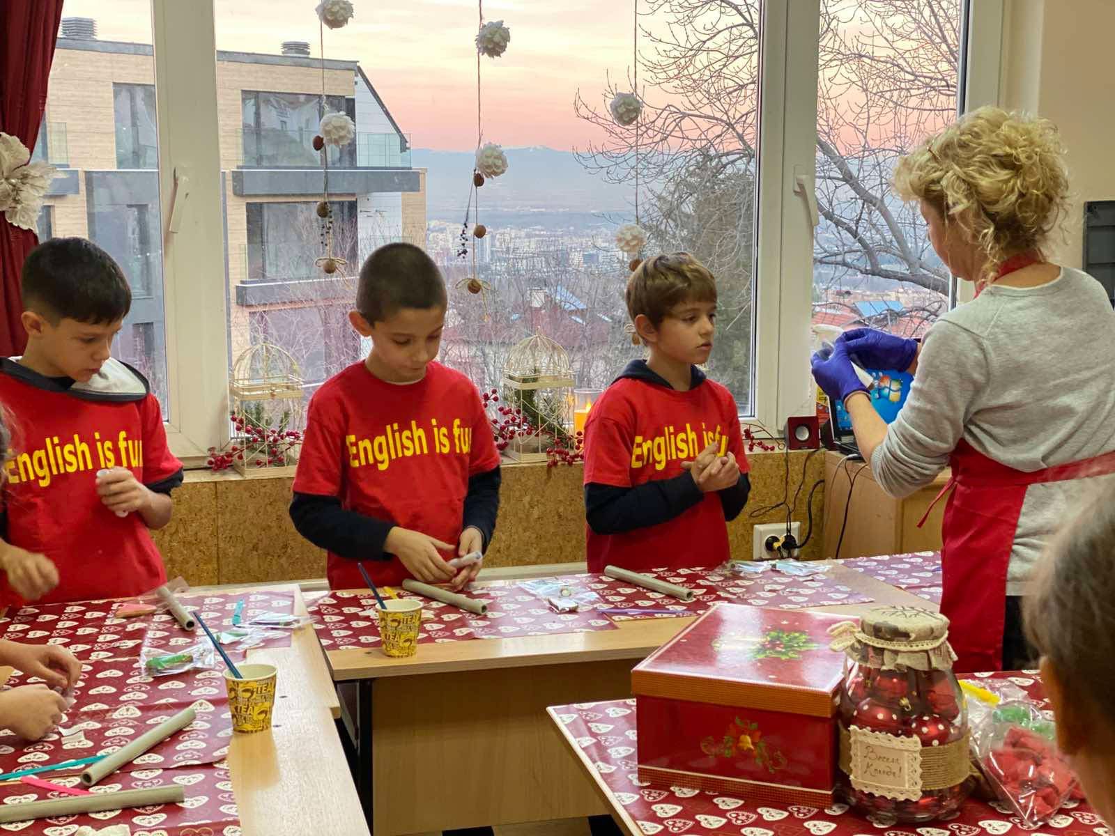 Ученици в занятие